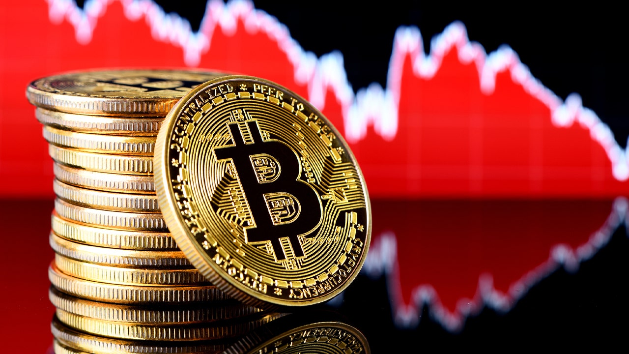Bitcoin 37,500 doların altına geriledi